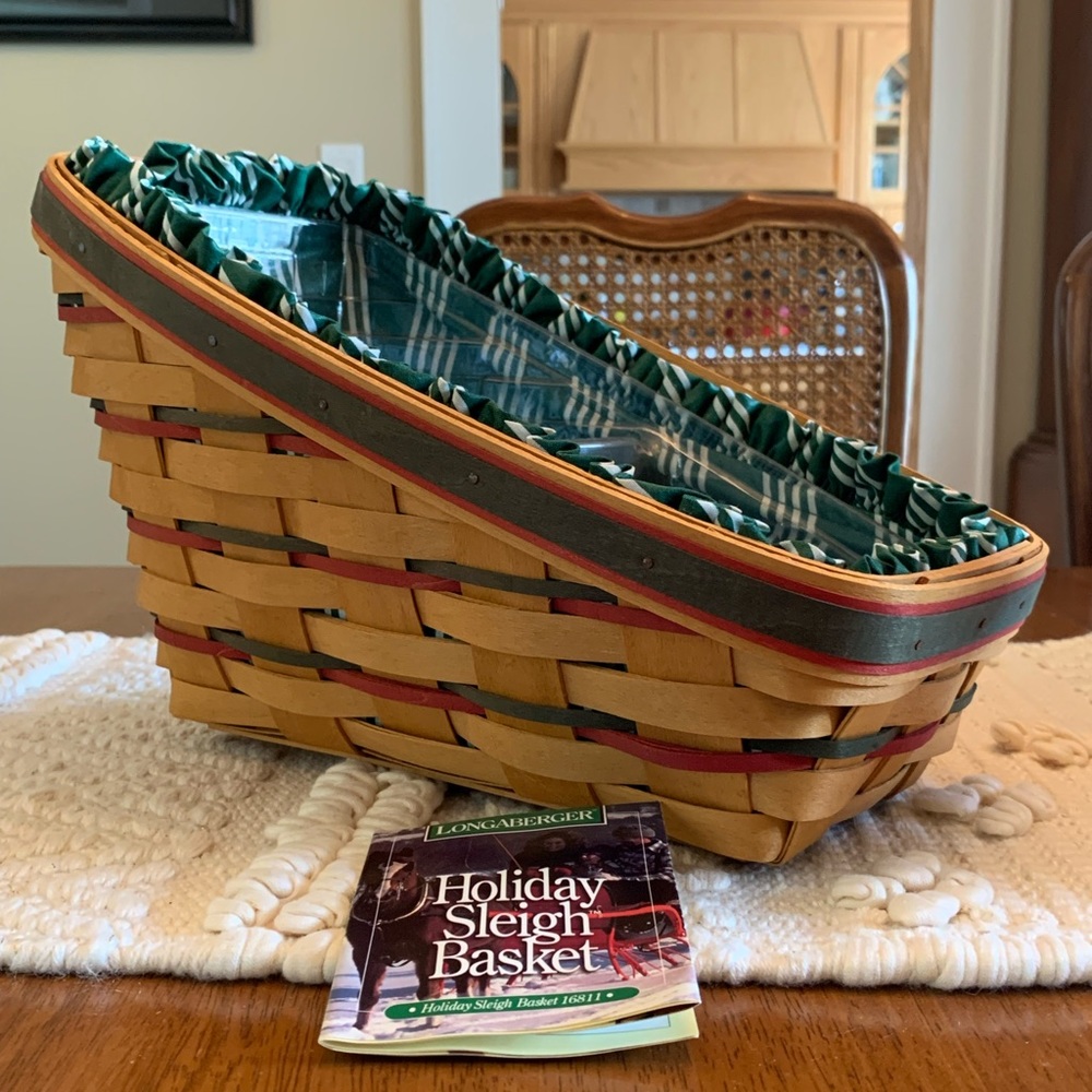 Longaberger 1998 Slay Basket with Liner and Divided Protector
